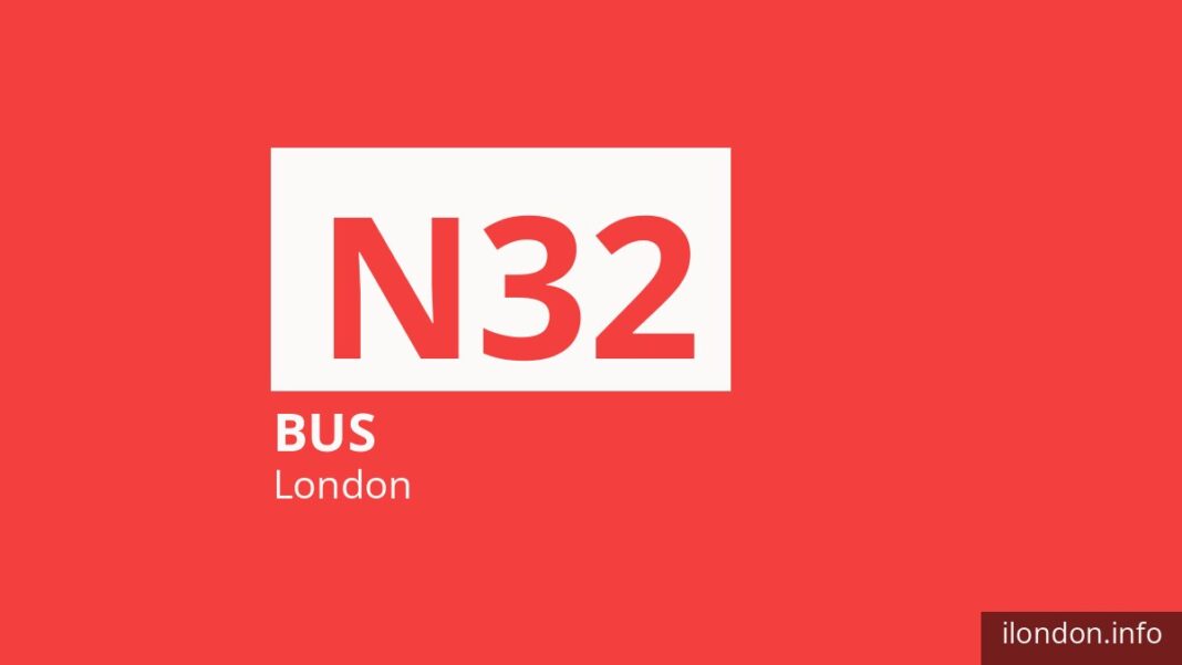Night bus route N32 in London